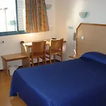 Szálloda Le Laury's-hotel Calme Proche De Rodez Avec Parking Prive Gratuit