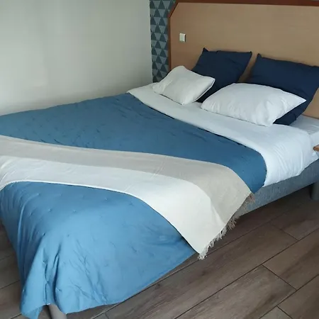 Ξενοδοχείο Le Laury's-hotel Calme Proche De Rodez Avec Parking Prive Gratuit