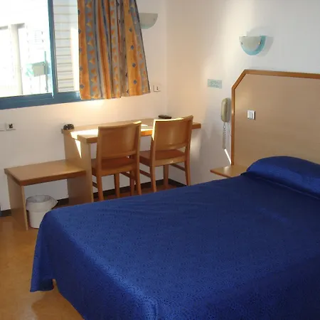 Ξενοδοχείο Le Laury's-hotel Calme Proche De Rodez Avec Parking Prive Gratuit