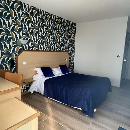 Ξενοδοχείο Le Laury's-hotel Calme Proche De Rodez Avec Parking Prive Gratuit 3*