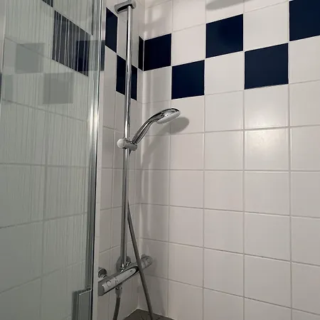 Le Laury's-hotel Calme Proche De Rodez Avec Parking Prive Gratuit Ξενοδοχείο