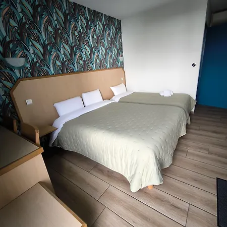 Ξενοδοχείο Le Laury's-hotel Calme Proche De Rodez Avec Parking Prive Gratuit