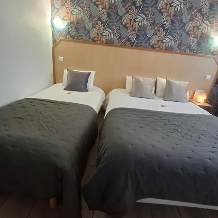 Le Laury's-hotel Calme Proche De Rodez Avec Parking Prive Gratuit