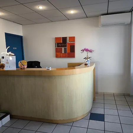 Le Laury's Hotel Onet-le-Chateau