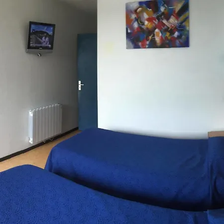 Hotel Le Laury's-hôtel Calme Proche De Rodez Avec Parking Privé Gratuit Onet-le-Château