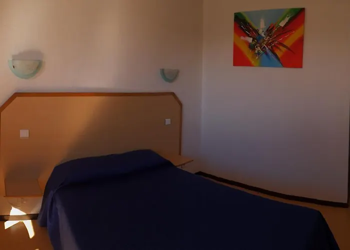 Szálloda Le Laury's-hotel Calme Proche De Rodez Avec Parking Prive Gratuit 3*